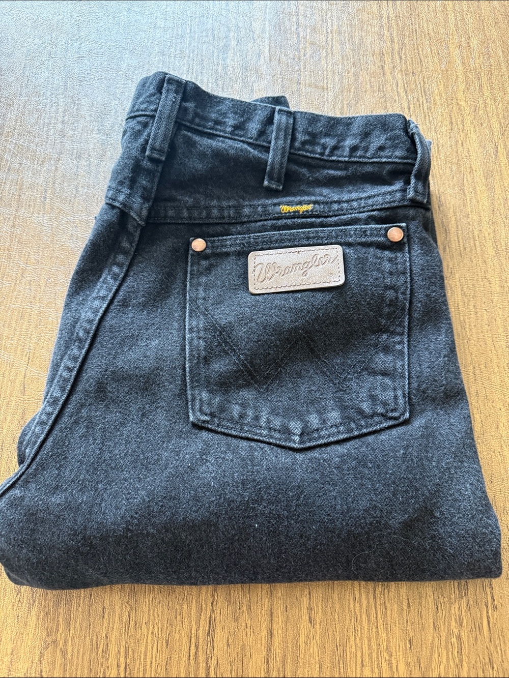 Black wrangler 30 x 30 13 MWZWK